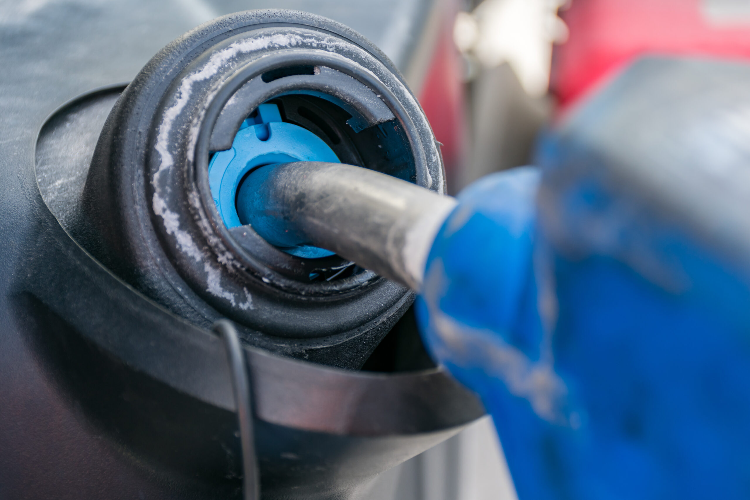 Benzyna E5 i E10 – o co chodzi z nowym paliwem na stacjach